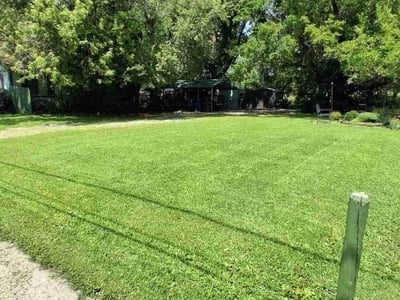 Lawn care service in Des Moines, 50314