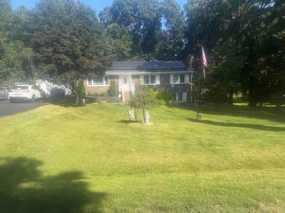 Lawn care service in Midlothian, 23112