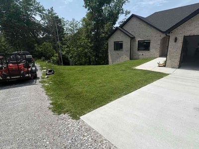 Lawn care service in Bella Vista, 72714