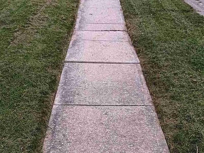Lawn care service in Noblesville, 46062