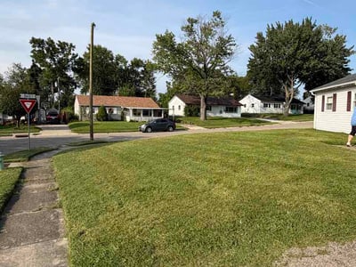 Lawn care service in Fairborn, 45324
