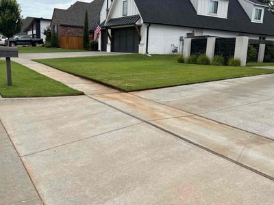 Lawn care service in Broken Arrow, 74011