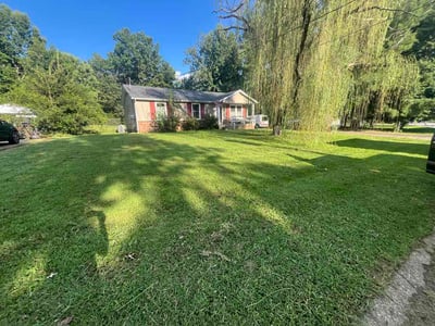 Lawn care service in Clarksville, 37042