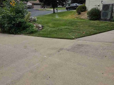 Lawn care service in Fridley, 55432