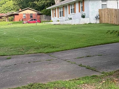 Lawn care service in Memphis, 38116