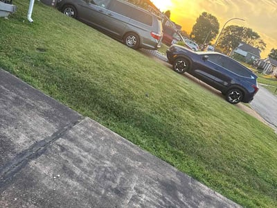 Lawn care service in St. Louis, 63116