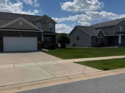 Lawn care service in Merrillville, 46410
