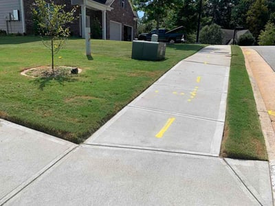 Lawn care service in Atlanta, 30331
