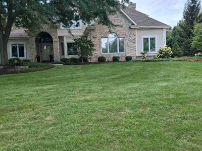 Lawn care service in Brookfield, 53045