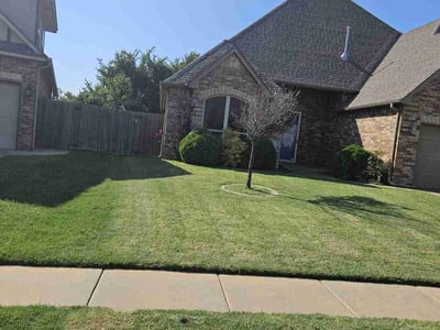 Lawn care service in Yukon, 73099