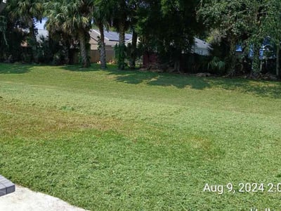 Lawn care service in Sanford, 32771