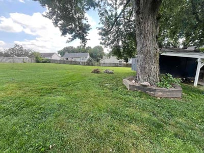Lawn care service in Saint Charles, 63303