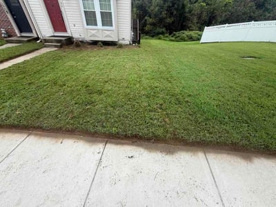 Lawn care service in Abingdon, 21009