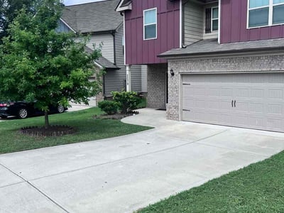 Lawn care service in Hampton, 30228
