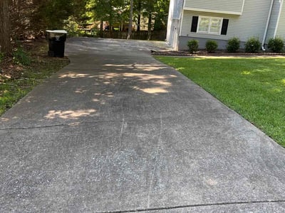 Lawn care service in Dallas, 30157