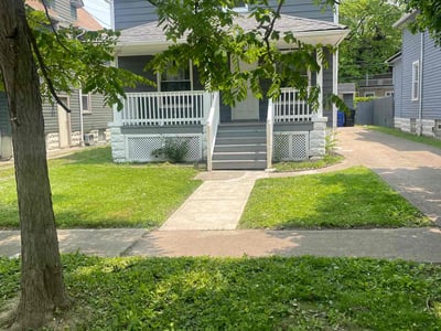 Lawn care service in Cleveland, 44111