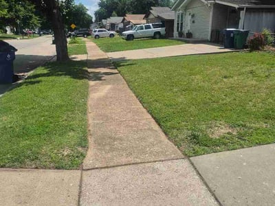 Lawn care service in Florissant, 63031