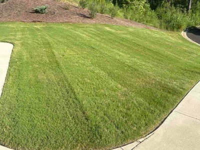 Lawn care service in Chelsea, 35043