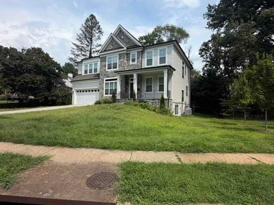 Lawn care service in McLean, 22101