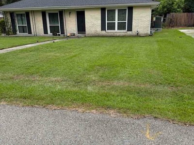 Lawn care service in Slidell, 70458
