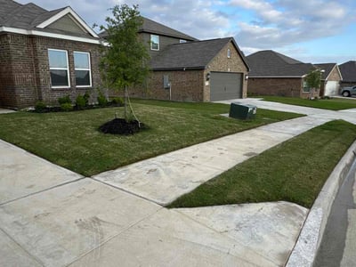Lawn care service in Fort Worth, 76108