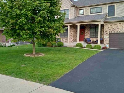 Lawn care service in Plainfield, 60544