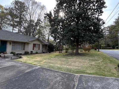 Lawn care service in Chamblee, 30341