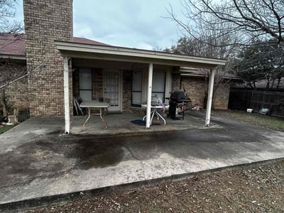 Lawn care service in Fort Worth, 76133