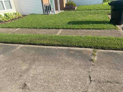 Lawn care service in Virginia Beach, 23464
