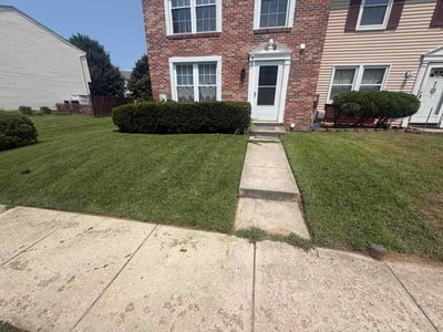 Lawn care service in Nottingham, 21236