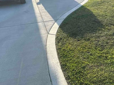 Lawn care service in Fayetteville, 28311