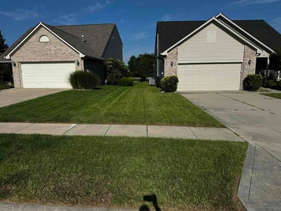 Lawn care service in Indianapolis, 46239