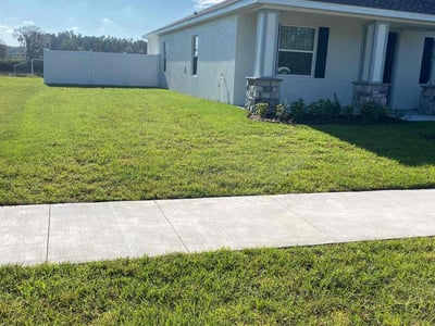 Lawn care service in Wimauma, 33598