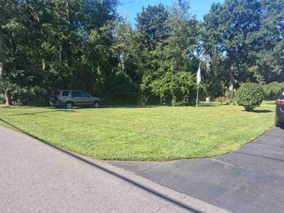 Lawn care service in Watervliet, 12189