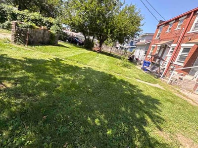 Lawn care service in Columbus, 43206