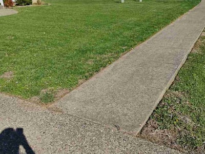 Lawn care service in Crestwood, 40014