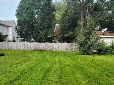 Lawn care service in Glen Allen, 23059