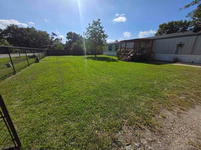 Lawn care service in Porter, 77365