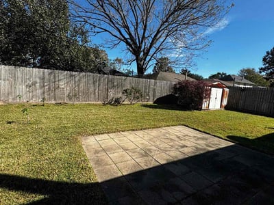 Lawn care service in Humble, 77339