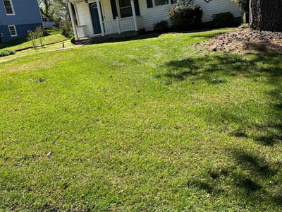 Lawn care service in Mableton, 30126