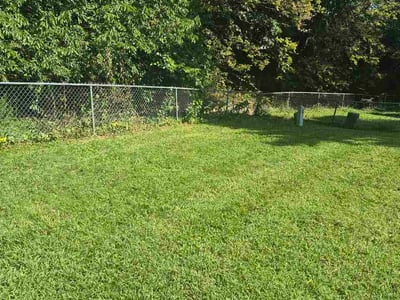Lawn care service in Grandview, 64030
