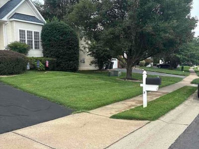 Lawn care service in Fredericksburg, 22406