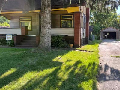 Lawn care service in Youngstown, 44505