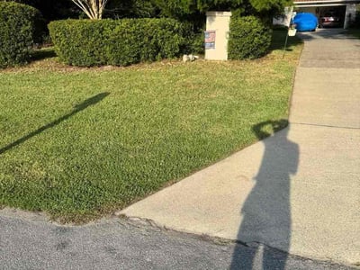 Lawn care service in Panama City, 32404