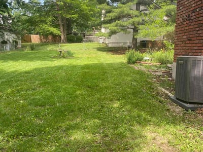Lawn care service in Kansas City, 64152