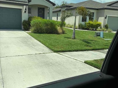 Lawn care service in Parrish, 34219