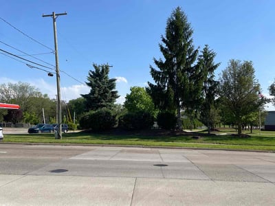 Lawn care service in Ypsilanti, 48197
