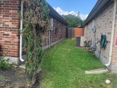 Lawn care service in Humble, 77346