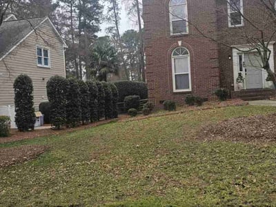 Lawn care service in Charlotte, 28269