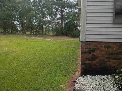 Lawn care service in Columbia, 29229